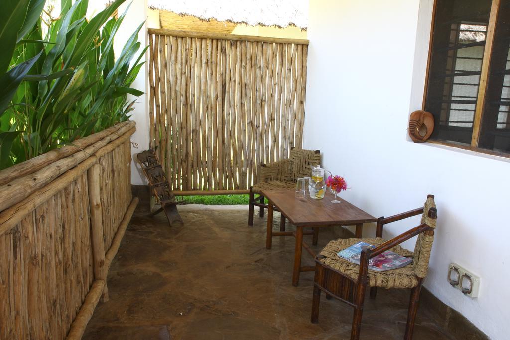 Sheba Cottages - Playa de Diani Exterior foto