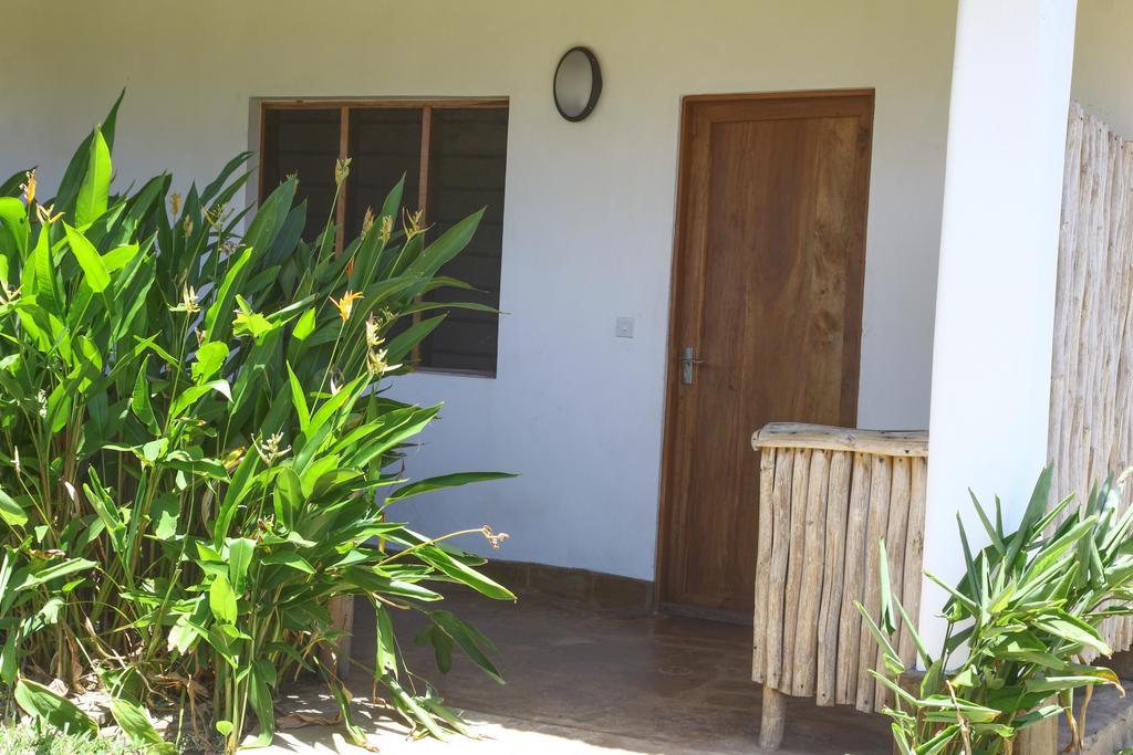 Sheba Cottages - Playa de Diani Exterior foto