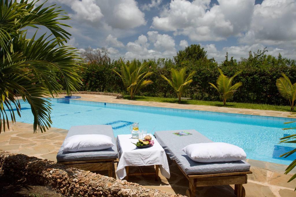 Sheba Cottages - Playa de Diani Exterior foto