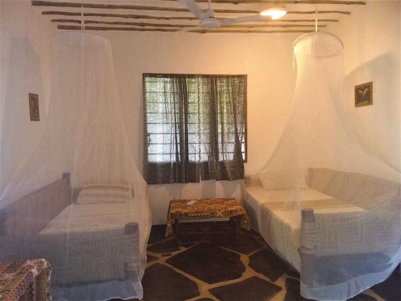 Sheba Cottages - Playa de Diani Exterior foto