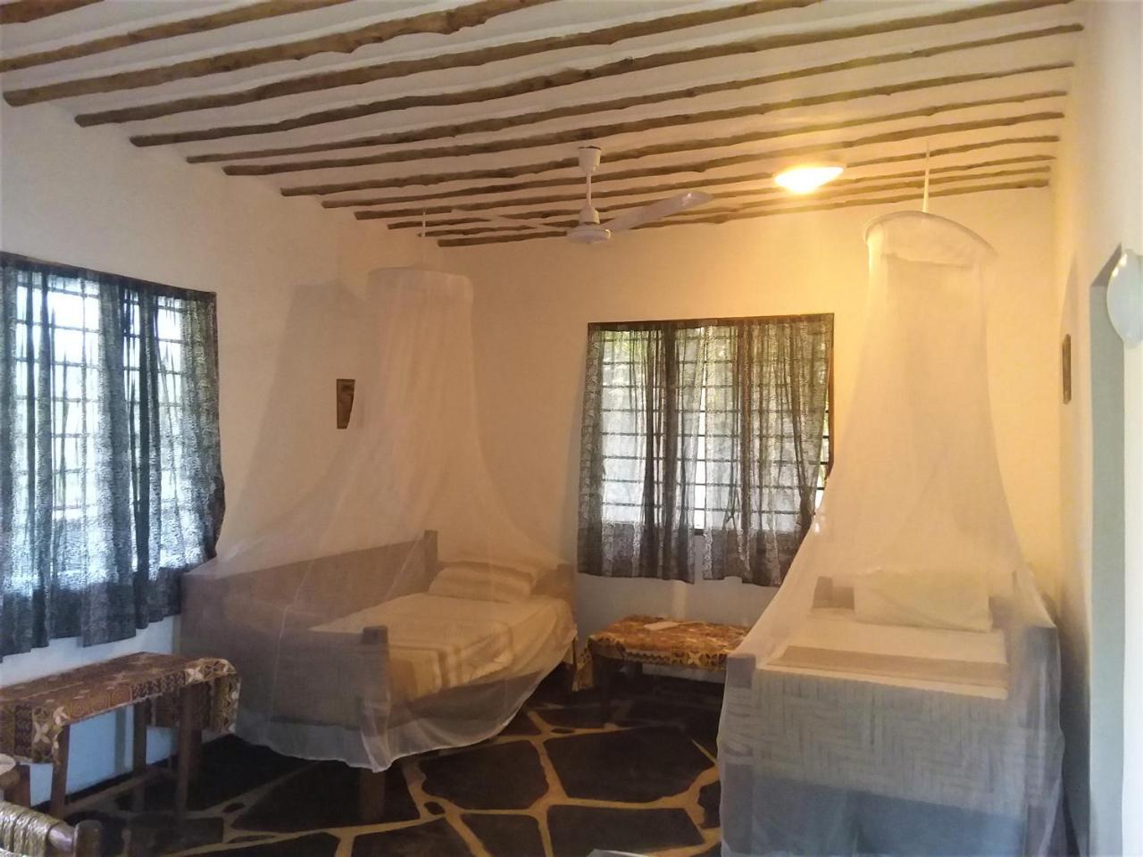 Sheba Cottages - Playa de Diani Exterior foto